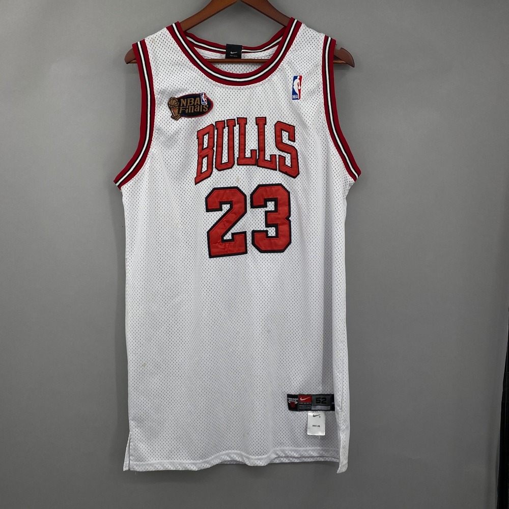 Nike Michael Jordan Chicago Bulls Jersey Mens 52 XL 1997-98 NBA Finals White